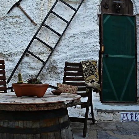 Casas Cueva Alfer Ferienhaus *